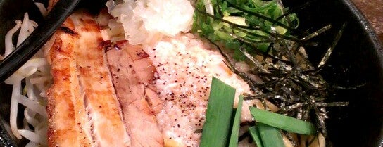 油そば アキバ商店 is one of らー麺.