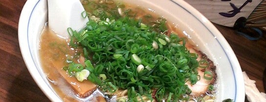 中華そば むらさき山 is one of らー麺.