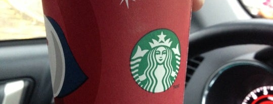 Starbucks is one of Lieux qui ont plu à Dan.