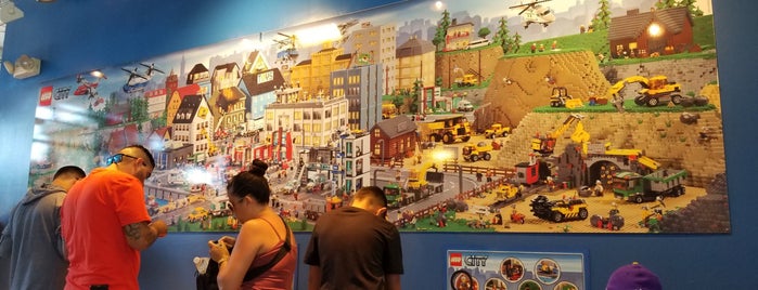 Build & Test is one of Top LEGOLAND TIPS.