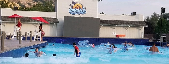 Seven Peaks Water Park is one of Cl.