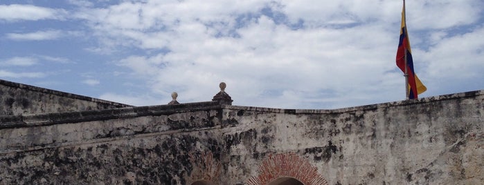 Fuerte San Fernando is one of สถานที่ที่ Enrique ถูกใจ.