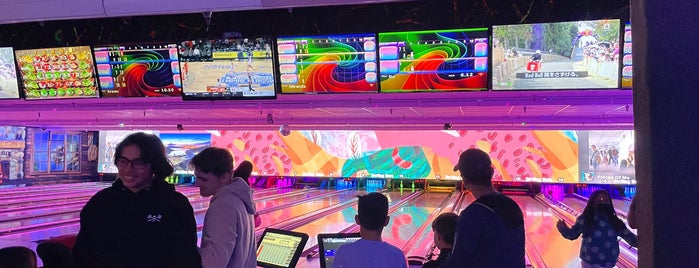 Bowling Barn is one of Bars in California to watch NFL SUNDAY TICKET™.