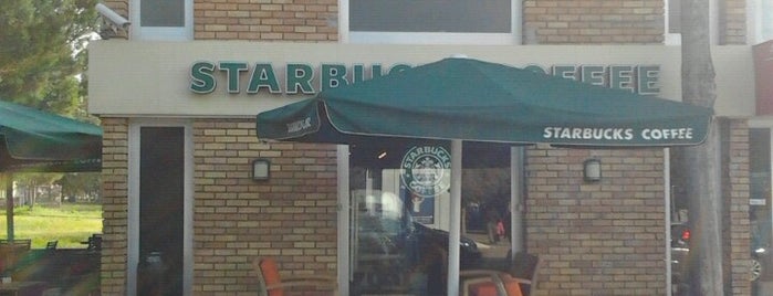 Starbucks is one of สถานที่ที่ 👑Serkan👑 ถูกใจ.