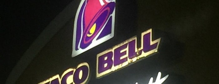 Taco Bell is one of Orte, die Greg gefallen.