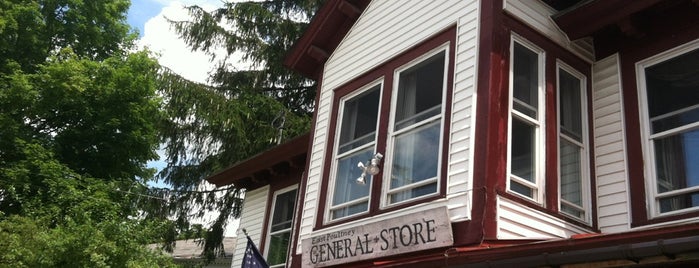East Poultney General is one of Lugares favoritos de Emily.