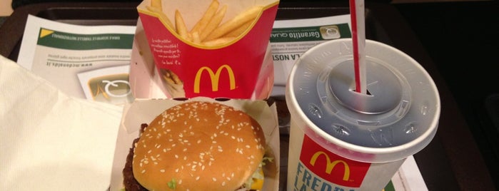 McDonald's is one of Lieux qui ont plu à Ico.