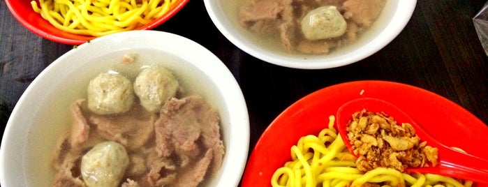 Bakso Akiaw 99 is one of Must visit.