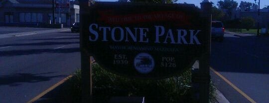 Village of Stone Park is one of Lugares favoritos de Daniel.