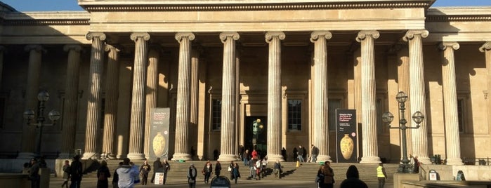 British Museum is one of Londres / London.