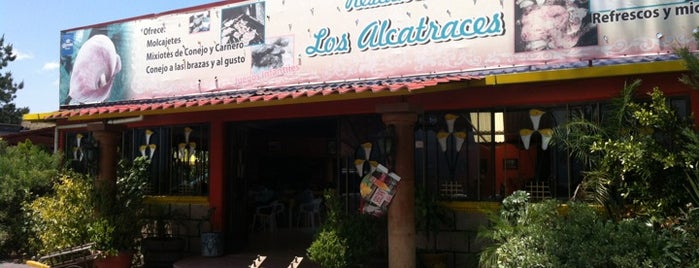 Los Alcatraces is one of Lieux qui ont plu à Chino Trovador.