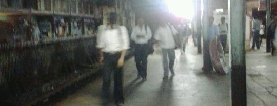 Chinchpokli Railway Station is one of Central Line (Mumbai Suburban Railway).