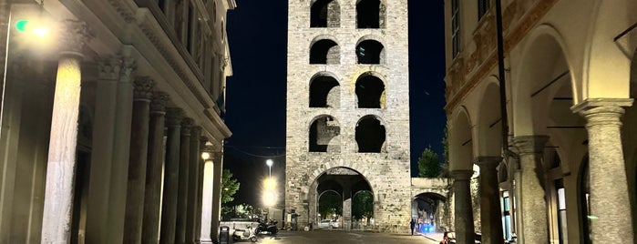 Porta Torre is one of Como 🇮🇹.