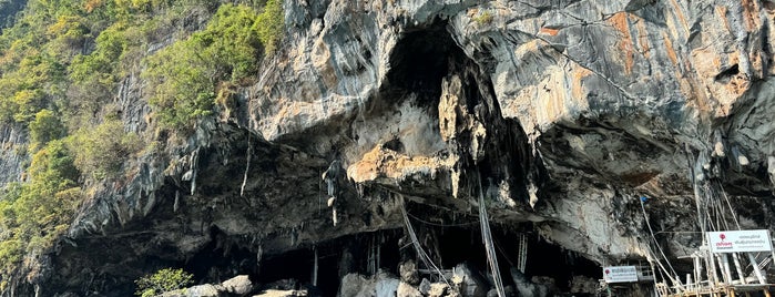 Viking Cave is one of Tempat yang Disukai Puppala.