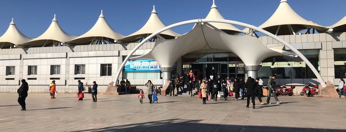 Rapid Trans Jinshitan Station is one of Rapid Trans Stations of Dalian.