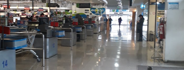 Express de Líder is one of Chillán Supermercados.