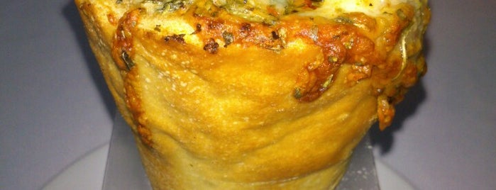 Original Pizzaria is one of Locais para Comer.