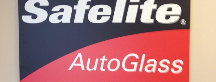 Safelite AutoGlass is one of Lugares favoritos de Tam.