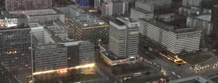ibis budget Berlin Alexanderplatz is one of Tati 님이 좋아한 장소.