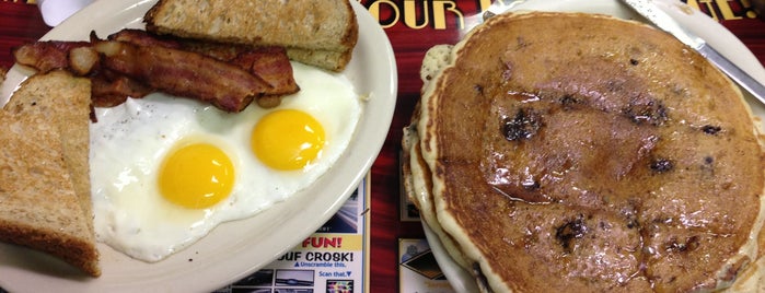 Leo's Diner is one of America's Best Pancakes.