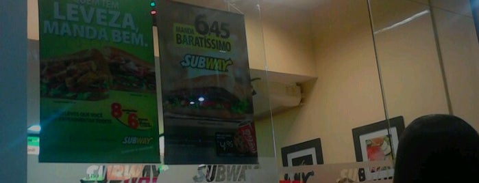 Subway is one of Locais curtidos por Allysson.