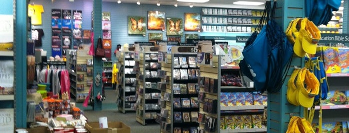 LifeWay Christian Store is one of Tempat yang Disukai Justin.
