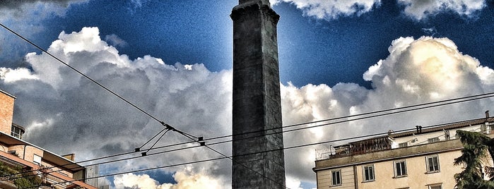 Piazza Cinque Giornate is one of Italie.