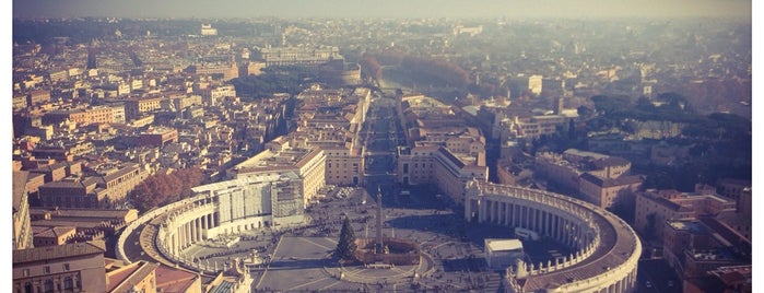 Vatikanstadt is one of Rome top places.