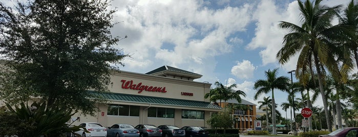 Walgreens is one of Orte, die Kyra gefallen.