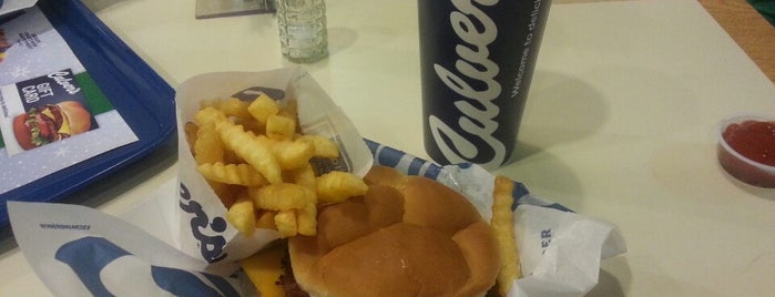 Culver's is one of Amy 님이 저장한 장소.