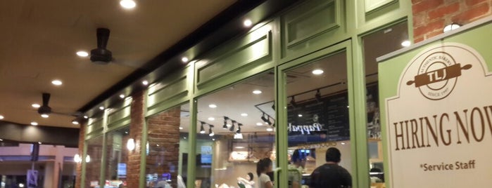 TOUS Les JOURS is one of Coffee and Café.