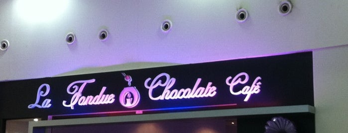 la fondue chocolate cafe is one of Tempat yang Disukai NoOr.