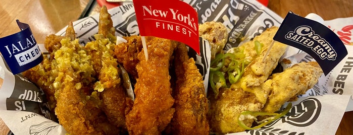 Buffalo's Wings N' Things is one of gastronomical partee'.