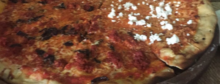 La Nonna Fina is one of Comida italiana (y pizzas agringadas).