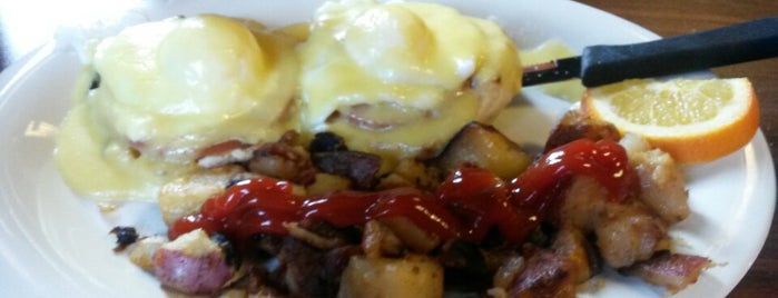 Eggs Up Grill is one of Downtown.