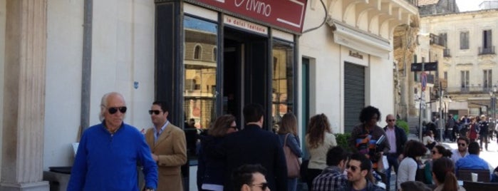 Caffè Alvino is one of สถานที่ที่ Jessica ถูกใจ.