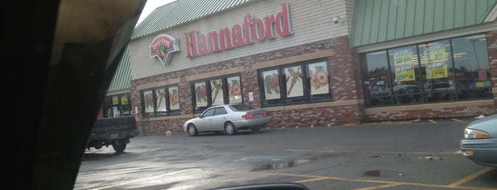 Hannaford Supermarket is one of Lugares favoritos de barbee.