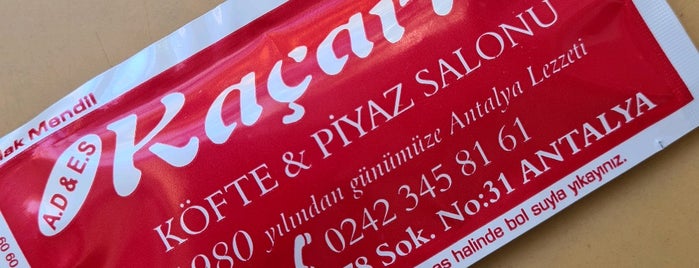 Kaçarlar Köfte Piyaz is one of Lugares favoritos de 🌜🌟🌟🌟hakan🌟🌟🌟🌛.