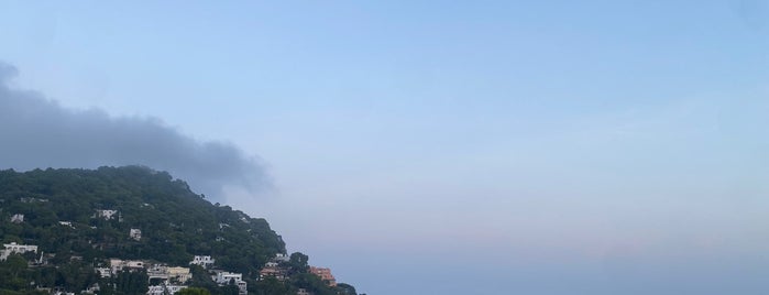 Capri Rooftop is one of Lugares favoritos de Lene.e.