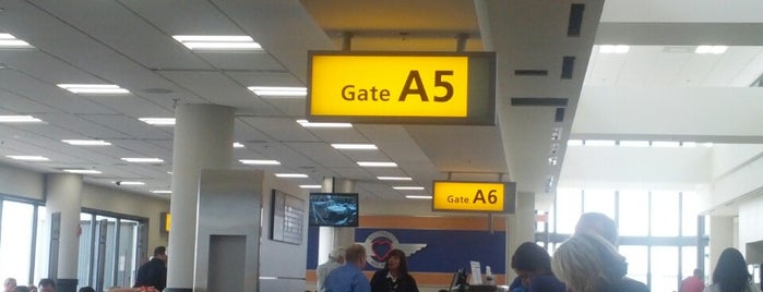 Gate A5 is one of Lugares favoritos de Tammy.