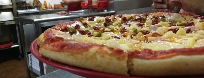 Emporio's Pizza is one of Lugares favoritos de Bere.