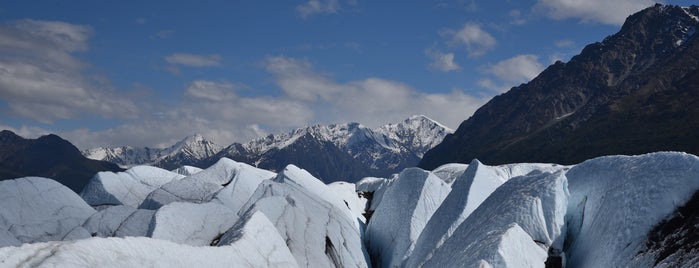 Matanuska Glacier is one of Orte, die Jacquie gefallen.