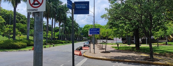 Universidade Federal de Minas Gerais (UFMG) is one of Campus.