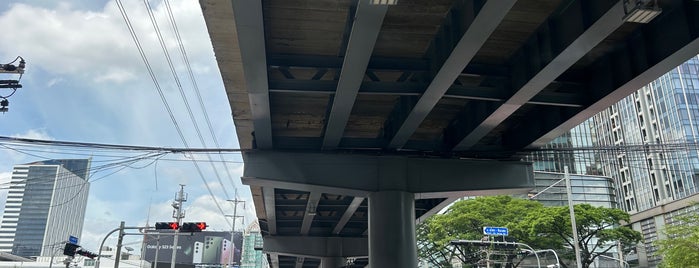 สะพานข้ามแยกอโศก-เพชรบุรี is one of Merge list.