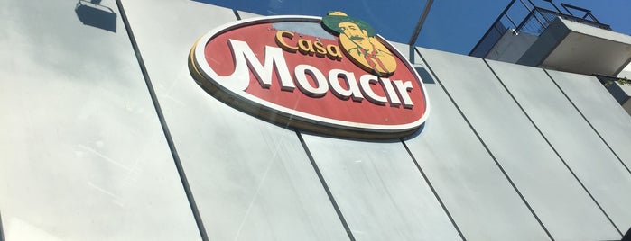 Casa Moacir is one of Lugares favoritos.