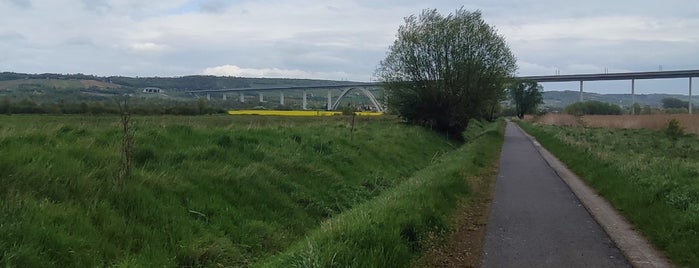 Unstruttalbrücke is one of Bruggen.