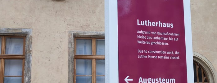 Lutherhaus is one of Locais curtidos por André.