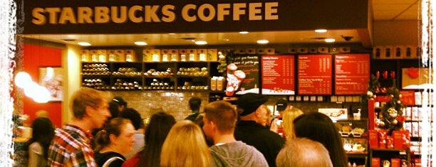 Starbucks is one of Lugares favoritos de Latonia.