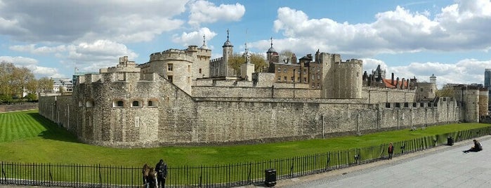 Tower of London is one of London 2016.