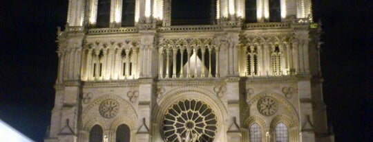 Kathedrale Notre-Dame de Paris is one of Sacred Places.